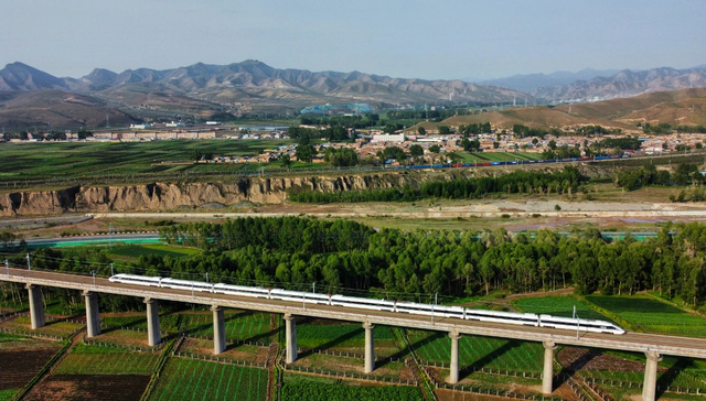 今日起，甘肃武威正式通高铁了