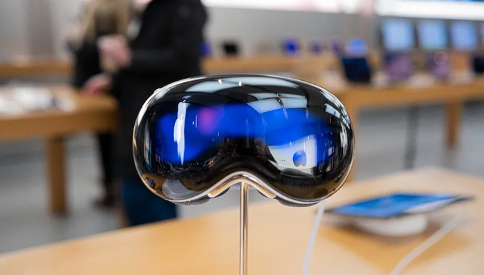 Vision Pro 中国首秀：新体验如何打动用户？ | 电厂