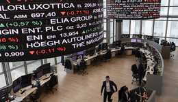 法国总统马克龙的“背水一战”，经济影响几何？