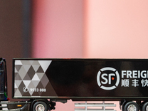 王卫“卷”不动了