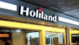 中年好利来，在争议声中翻红