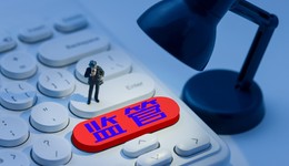 业绩盈转亏未及时预告，小崧股份及董事长等遭监管处罚