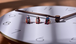 產(chǎn)品清盤頻發(fā)、超半數(shù)虧損，公募養(yǎng)老基金發(fā)展為什么這么難？