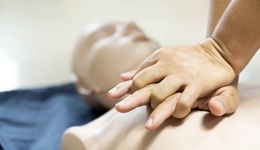 地方新聞精選 | 鄭州教育局回應(yīng)心肺復(fù)蘇納入中考 杭瑞高速塌方路段正搶通