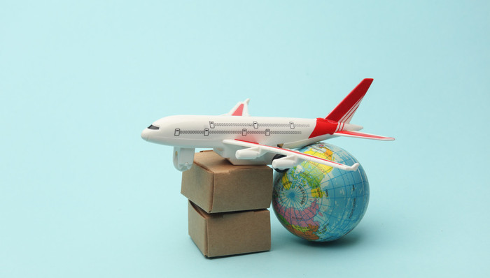 盘前机会前瞻|《民用航空货物运输管理规定》发布，行业迎来重要机遇，这几家公司已经覆盖国内外主要航线（附概念股）