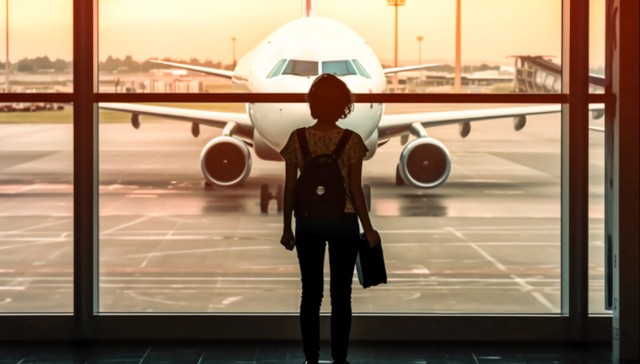 公告快评｜半年业绩增逾6倍，这家民营航空有望迎来戴维斯双击