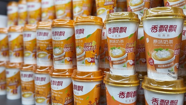 香飘飘没能迎来泼天富贵，今年上半年还是亏