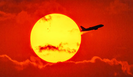 直通部委丨我国民航正常率已连续6年超80% 财政部在香港发行今年第三期国债规模90亿元