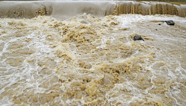 直通部委 |  全国34条河流发生超警以上洪水 金融监管总局：南方洪涝灾害保险估损金额32.1亿元