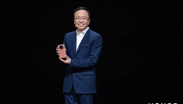 荣耀做出了世界上最薄的折叠屏，背后靠的是国产供应链