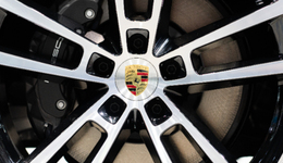 销量暴跌，保时捷卖不动了