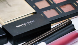 国货美妆“杀”出新格局