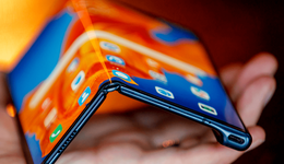 我在县城卖不动折叠屏手机