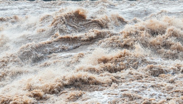 直通部委 | 全国14省区市93条河流维持超警 我国接受高等教育人口达到2.5亿