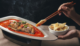 IPO雷達(dá)｜再陷“健康證涉嫌造假”風(fēng)波！徽菜品牌小菜園更新招股書：同店銷售額同比下滑