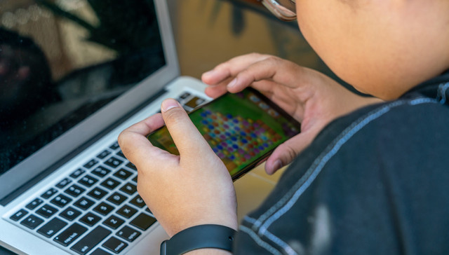 法治面｜热门网游对未成年人保护措施合格吗？成绩单公布