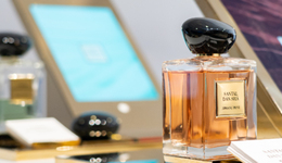 香水第一股，年賺兩個(gè)億