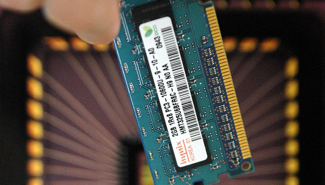 存储厂商业绩集体大回血，但芯片涨价却被“卡”住了