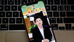 董宇輝7600萬買下與輝同行，離開東方甄選