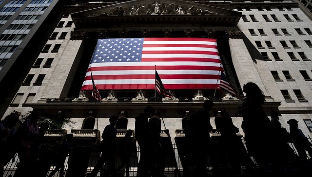 美国二季度GDP年化环比增长2.8%，下周降息大概率落空