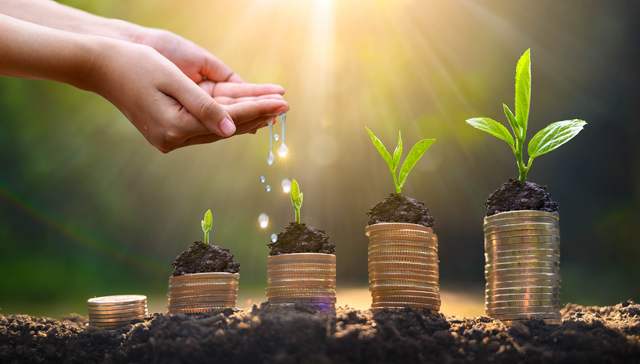 个人养老金全面铺开在即 保险+服务生态如何助力金色晚年？