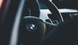 退出价格战的宝马，没能防住经销商的刀