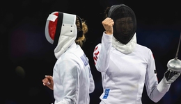 巴黎奥运会接连拿下两枚金牌，香港击剑缘何崛起？