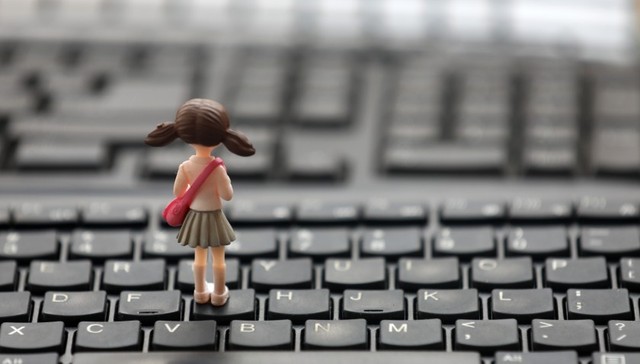 报告：县域未成年人上网时间普遍偏长，借名认证情况严重