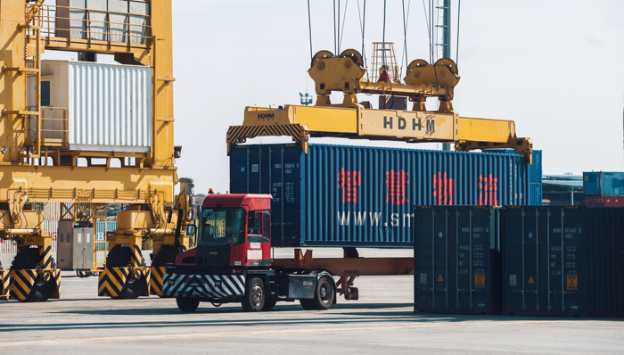 海运费暴涨、货主需求“溢出”，中欧班列从中受益多少？