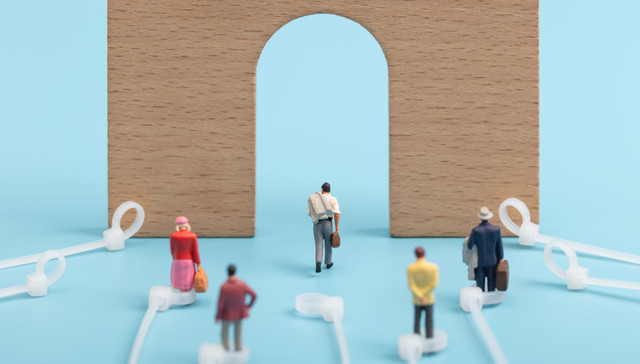 葛卫东旗下混沌天成期货连续三年净利润亏损过亿，董事长吴亚秋辞职