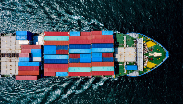 马士基海运业务又赚钱了，还将斥资百亿美元补充运力