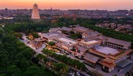 曲江文旅“换帅”+“抛售”，为啥网红景区赚不到钱？