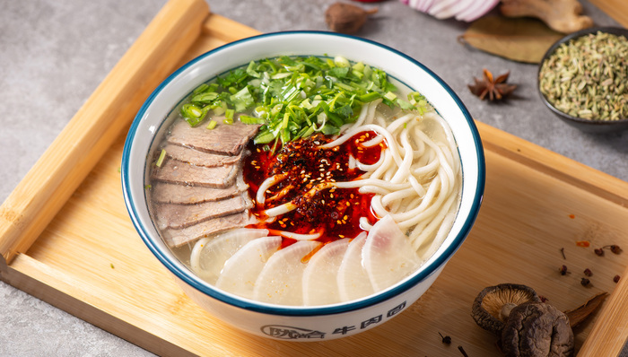 地方新闻精选丨刘德华演唱会拉动成都综合消费5.4亿元 兰州：引进牛肉拉面产业紧缺人才或补贴1-50万元