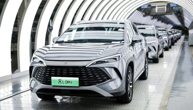 比亚迪大规模招聘一线员工，缺口破千的技工岗位半月内已经招满