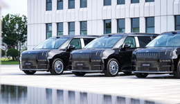 极氪发财报，CEO忙承诺没改款了