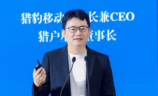 对话猎豹移动傅盛：“大”模型不是通往AGI的唯一路径