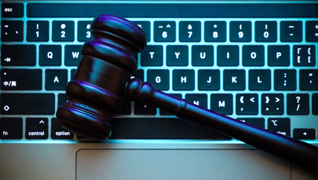 股价跌跌不休、买家舍千万元保证金“反悔”，小崧股份控股股东1558万股再临开拍