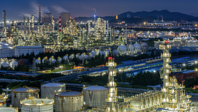 中国石化上半年净赚371亿，未来三年每年现金分红比例不低于65％