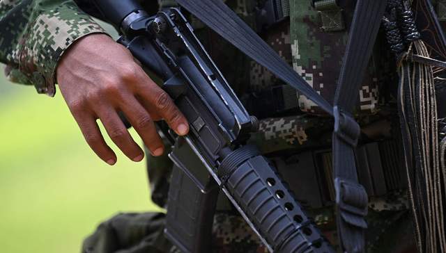 哥伦比亚石油管道爆炸背后：非法武装想争取更多政治资本