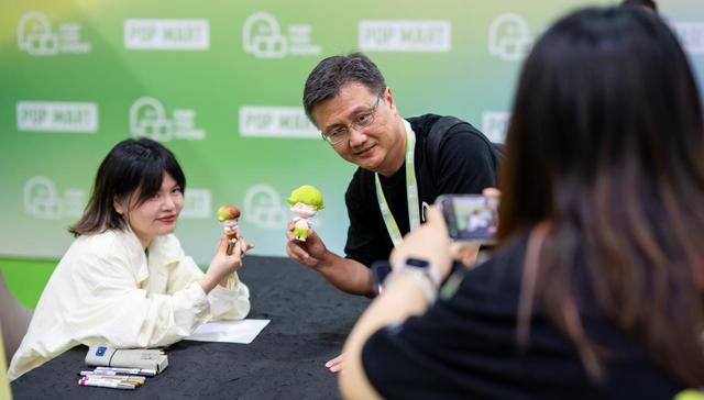 现场云集超百位艺术家，泡泡玛特第二届海外PTS潮玩展登陆新加坡