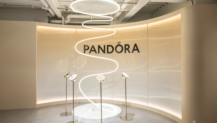 Pandora潘多拉新系列采用巴洛克珍珠，周大福故宫联手再推中华文化新作｜是日美好事物