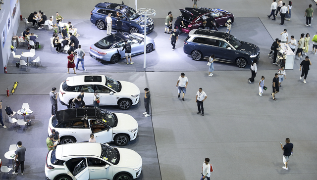 中国对加拿大采取四大反制措施，包括全球首例“反歧视调查”