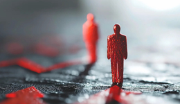 身价700亿大佬，投身AGI创业