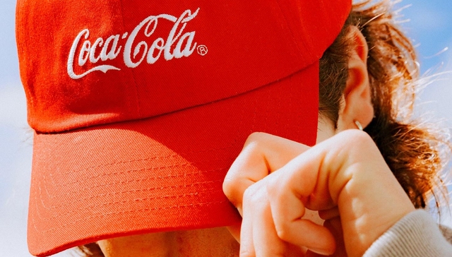 路易威登再出“白色画布”运动鞋，可口可乐又有新联名单品｜是日美好事物