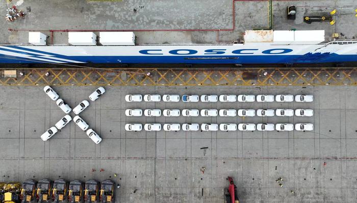 面对市场七十二变，哪吒汽车重拾三头六臂