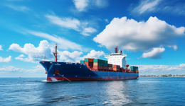 董事長(zhǎng)、財(cái)務(wù)總監(jiān)辭職后，鳳凰航運(yùn)三位獨(dú)董集體“撤離”，年內(nèi)高層頻頻變動(dòng)惹重組猜疑