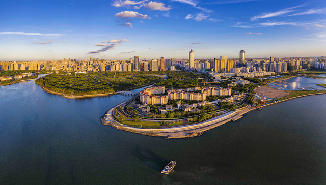 总价近18亿，中海拿下原恒大海口湾“王炸”地块