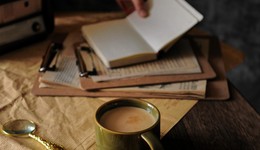 政治化的社會里，“普通的生活”還在繼續(xù)嗎？｜一周新書推薦