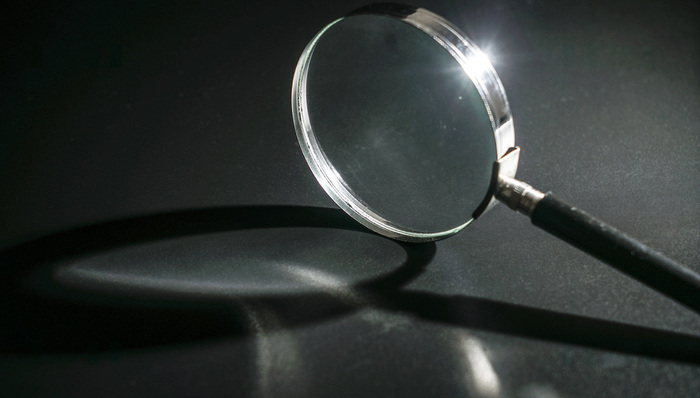 公司连亏四年半，核心子公司停产半年，ST聆达控股股东内部危机爆发