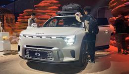 車(chē)型越做越大的smart希望爭(zhēng)取更多市場(chǎng)份額